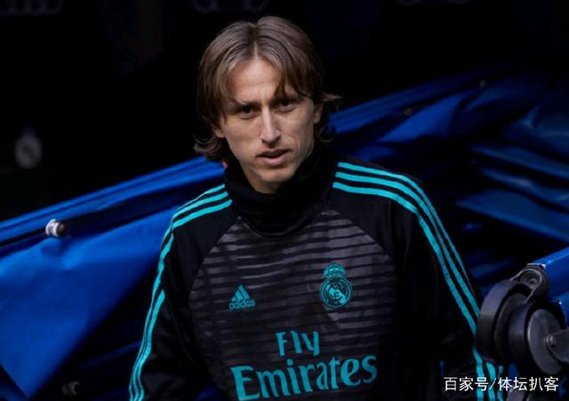 半场战报：海登海姆0-1弗赖堡，曼赞比建功